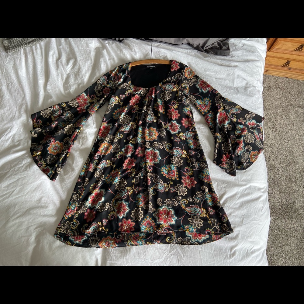 Bohemian shift dress - size medium